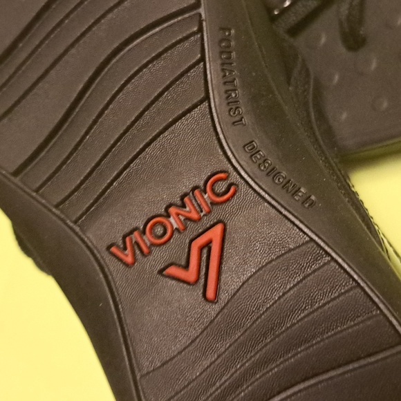 VIONICVIONIC Women's High Tide Platform Sandals, Black - Picture 3 of 6